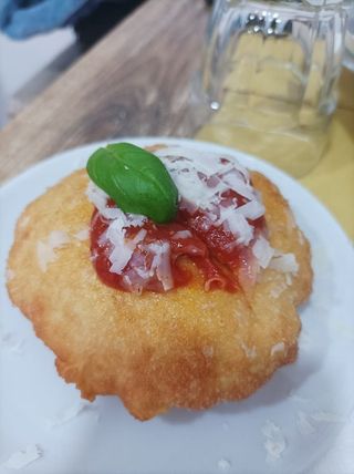 Montanara classica grande