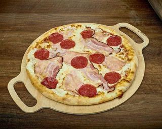 Pizza LA CARNE 32