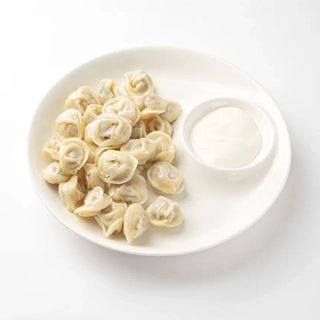 Пельмени со сметаной