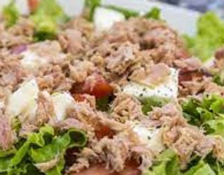 Insalata mista con tonno