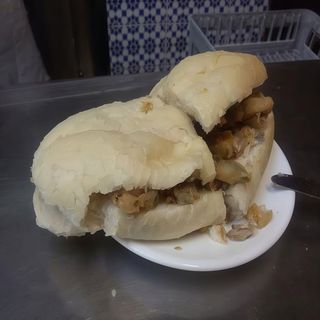Bocatita De Boquerones En Vinagre De Laredo Con Anchoas Saladas