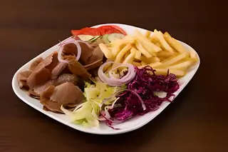 Kebab na talerzu duży