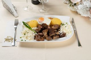 Tochitură moldovenească