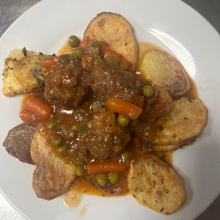 ALBÓNDIGAS A LA JARDINERA