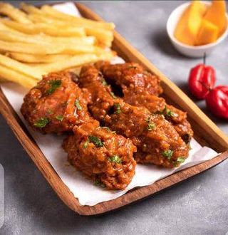 2 kg Chicken Wings and 2 Free Chips