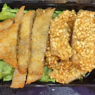 C-4 Panado de porco e chop de amendoim