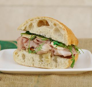 Prosciutto cotto și brie di buffalo