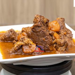 TERNERA GUISADA RACIÓN