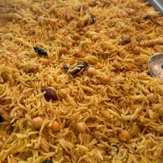 Пилаф с нахут и фурми (150гр)