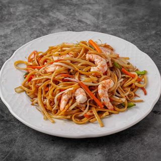 Tallarines Fritos con Gambas