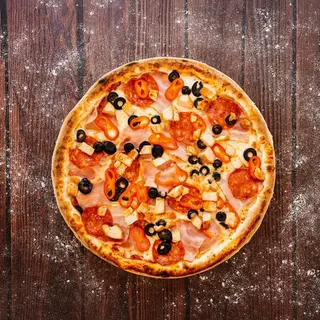 Pizza carnivora