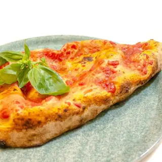 Calzone napoletano