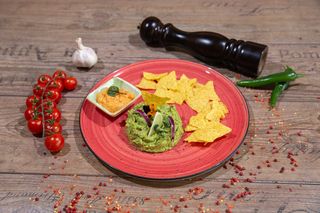 Guacamole cu nachos