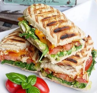 Pollo blanco ajo y perejil