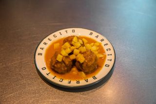 Albóndigas con salsa española