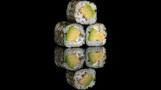 Maki De Aguacate (8 Piezas)