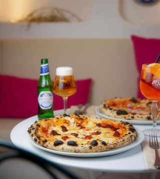 Elige tu pizza + bebida