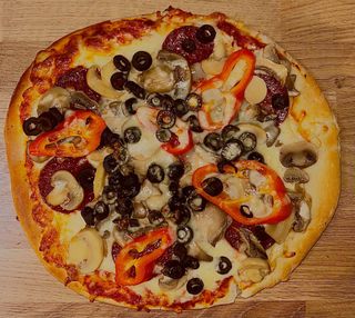 Pizza cu salam Ø28cm