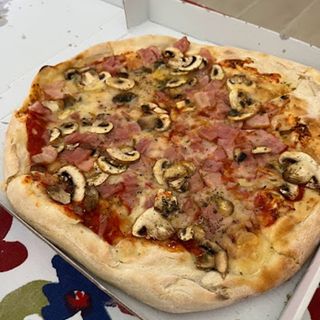 12-Pizza De Jamón Con Champiñones Y Bacon (33 Cm.) 