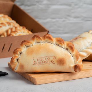 Empanada Pollo Cremoso