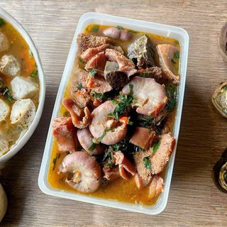 Assorted Peppersoup with Side