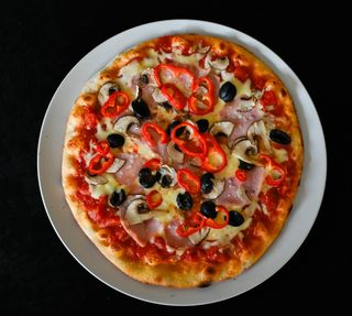 Pizza Capriciosa  Ø30cm