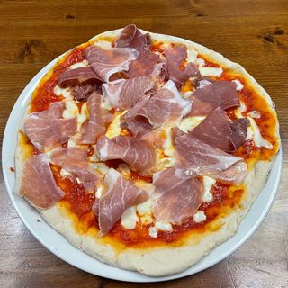 Pizza crudo