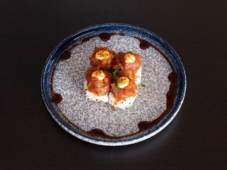 Uramaki Tartar Atún (8 Pzs.)