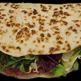 6 Piadina Finocchiona ndi Monte San Savino, pecorino di Pienza, insalata