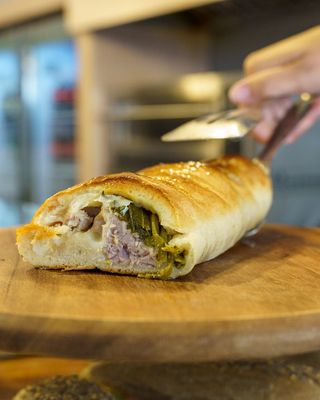 Salsiccia, friarielli, mozzarella