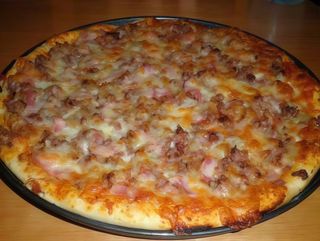 Pizza Boloñesa