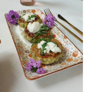 Sirniki sa spanaćem i parmezanom