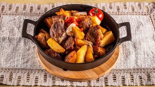 ოჯახური ხბოს ხორცით