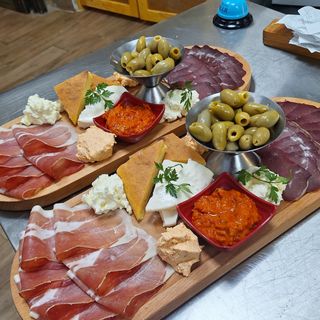 Hladna zakuska za dve osobe 500g