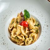 Orecchiette con Broccoli y anchoas