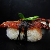 Нигири Змиорка (70г)