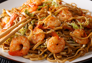 Noodles Al Estilo Asiático