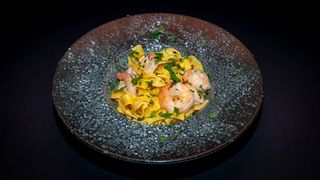 Tagliatele cu creveti (Tagliatelle Aio, olio si creveti)