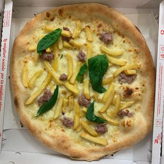 Salsiccia e patatine