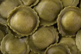 Tortellone caprese