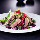 Салат мясной с базиликом