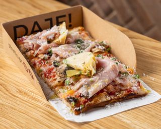 Fatia de pizza Capricciosa