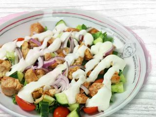 Sałatka z kurczakiem