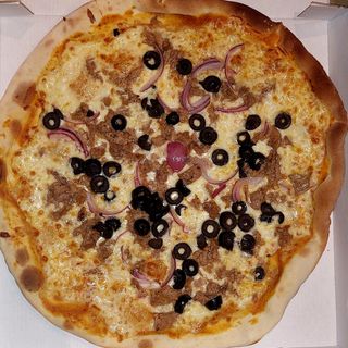 Pizza Tonno