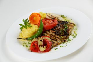 Saramura de crap cu mamaliga