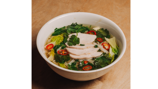 Pho kurczak sous vide