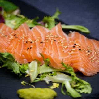 Sashimi Salmon (8 Pzs.)