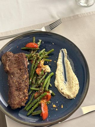 Стейк телячий на грилі (310/40г)