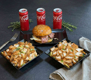 Combo 3 persoane | Chicken Parmesan Fries | Bacon Smashed Burger | Chi