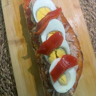 Tosta de pimiento de piquillo